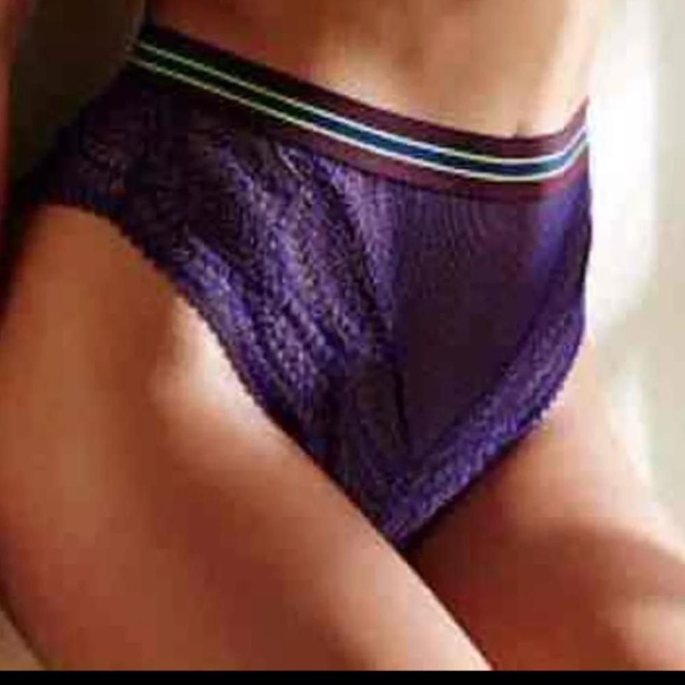 Victoria's Secret High waist lace panty Sz L