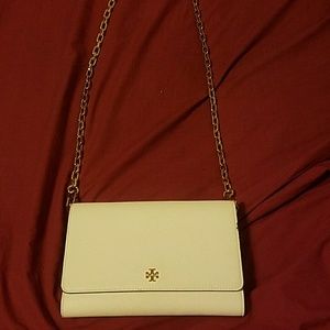 Offers welcome! Authentic Tory Burch clutch/purse