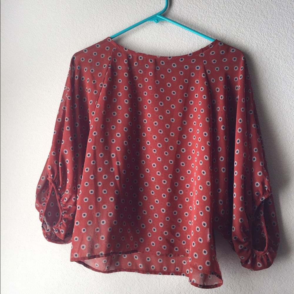Puffy sleeve blouse sheer
