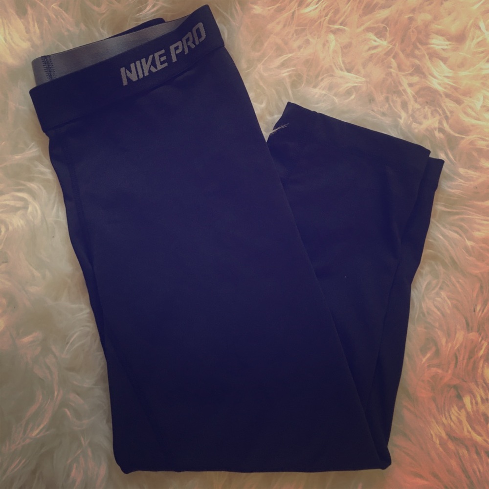 Nike Pro workout Capris