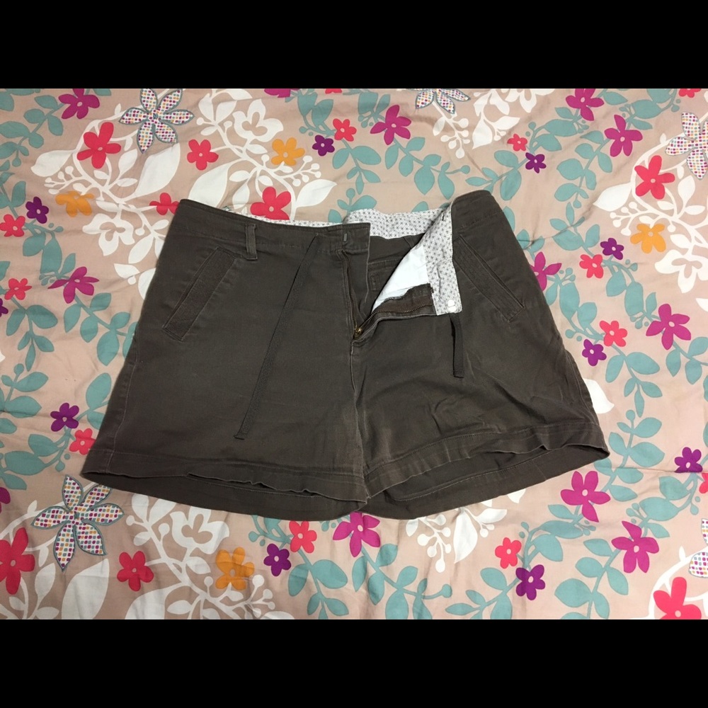 Brown shorts