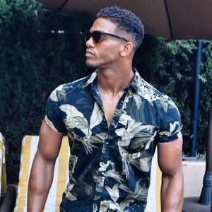 Meet your Posher, Bruce