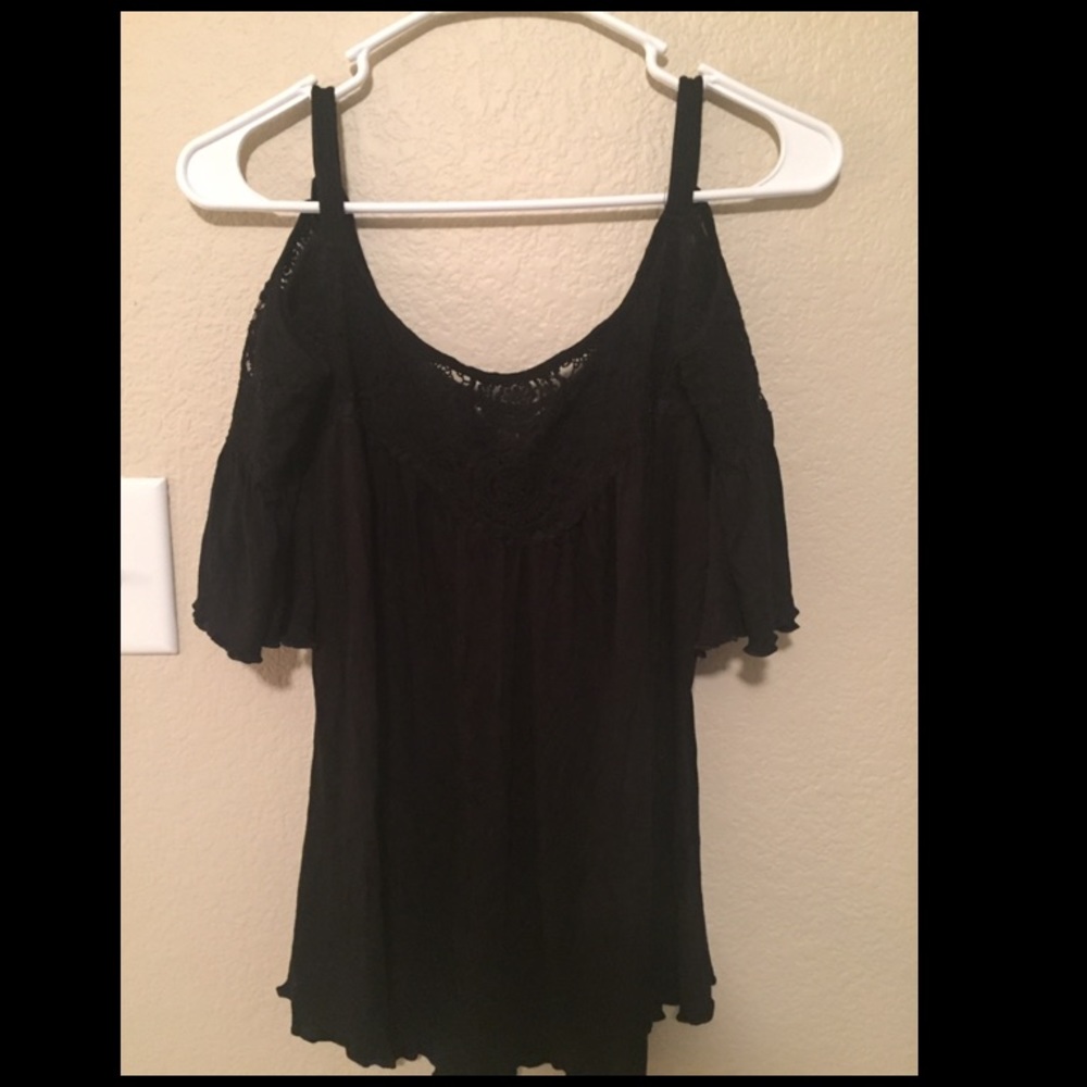 Lovesick Crochet Neckline Cold Shoulder Top