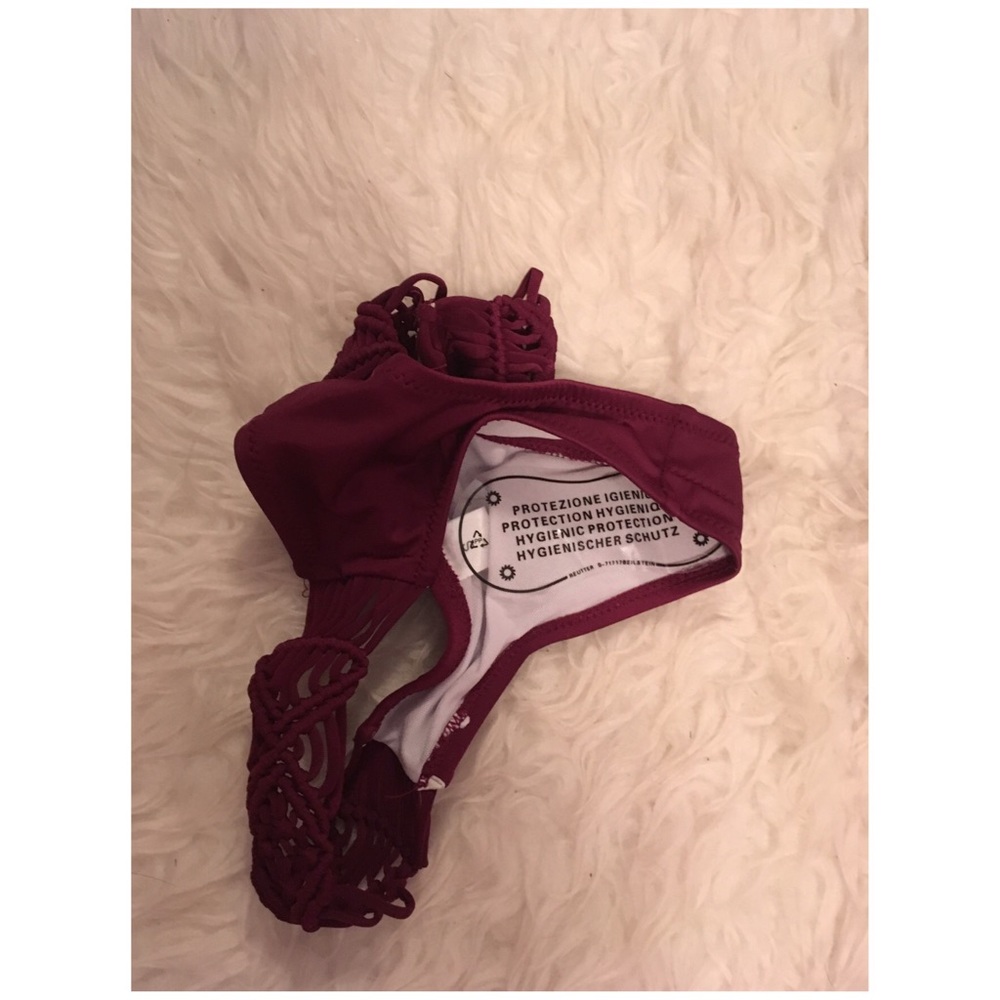 🌹 Beautiful burgundy design bikini - Picture 5 of 7