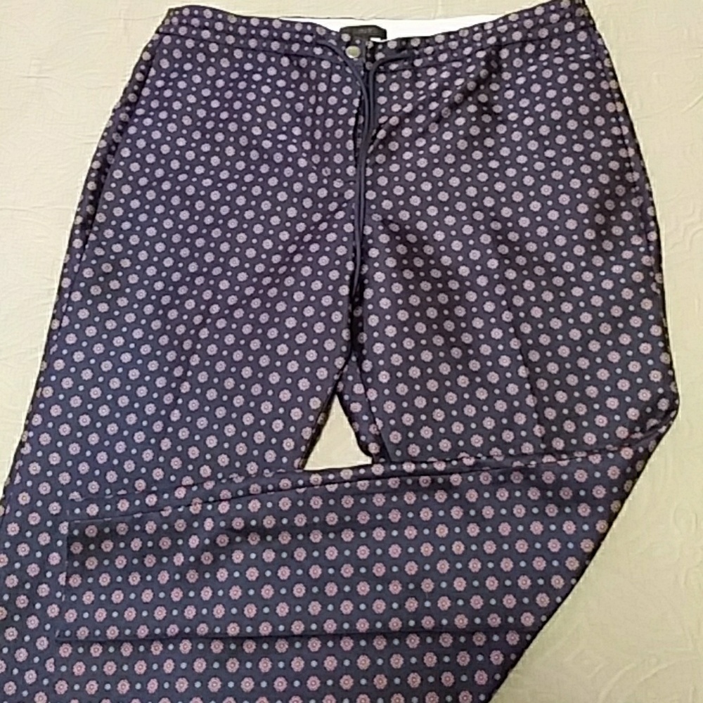 Pretty J Crew crop pants🌴💐