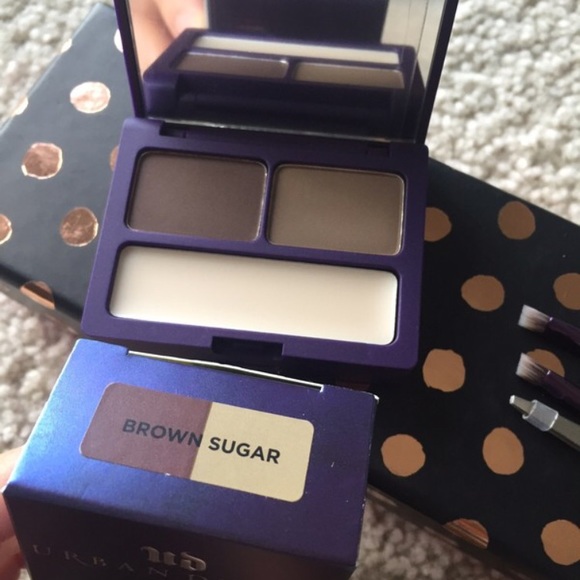 Urban decay brow box in Honey pot - Picture 2 of 8