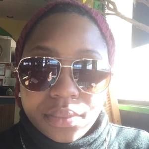 Meet your Posher, Lenore