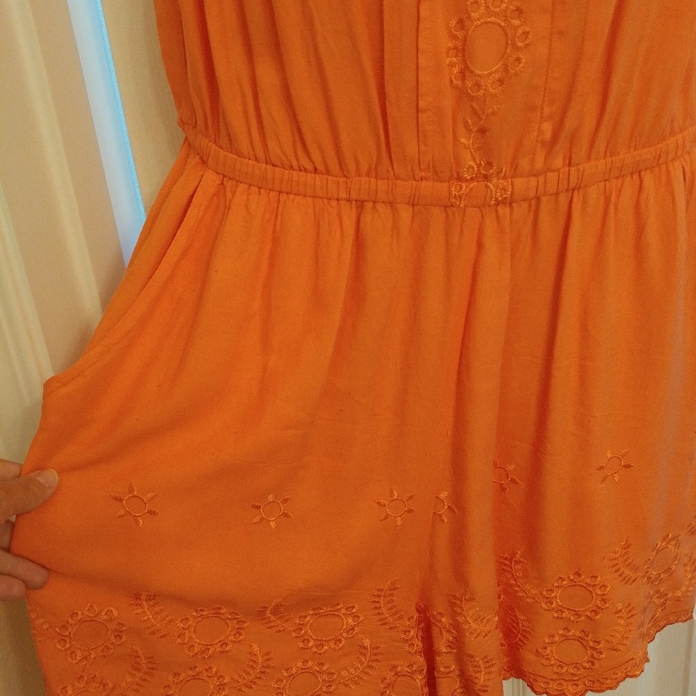 Orange romper - Picture 2 of 4