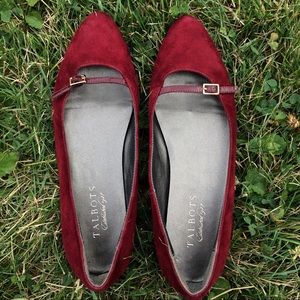 Wine-colored pointed ballet flats 👠 size 6.5
