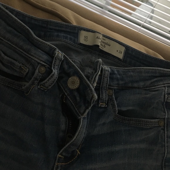 Jeans - Picture 2 of 5