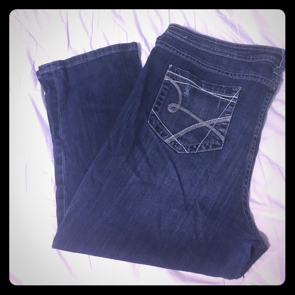 Maternity jean capris