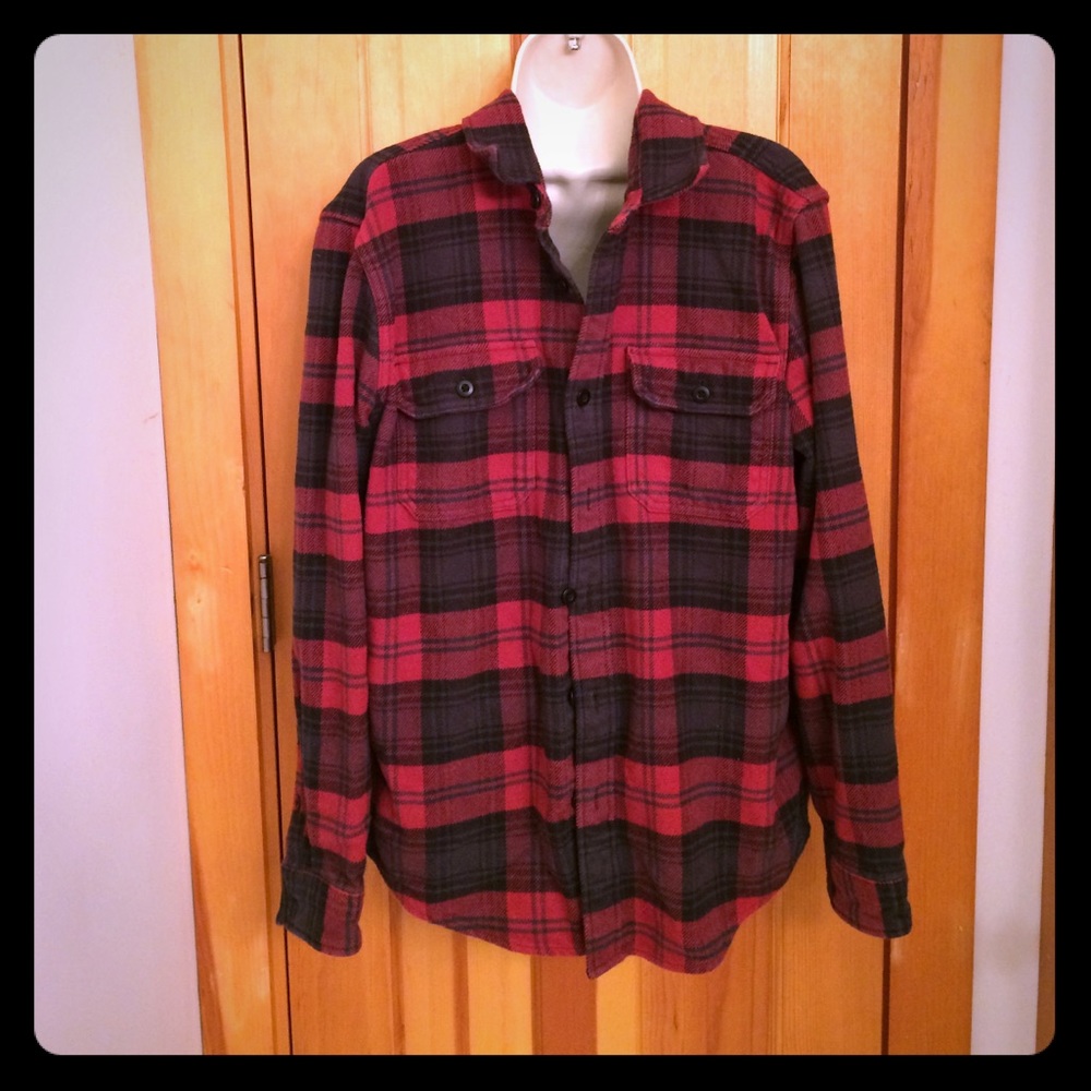 Men's flannel shirt
