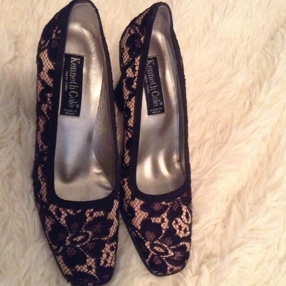 Vintage Kenneth Cole New York Heels - Picture 3 of 5