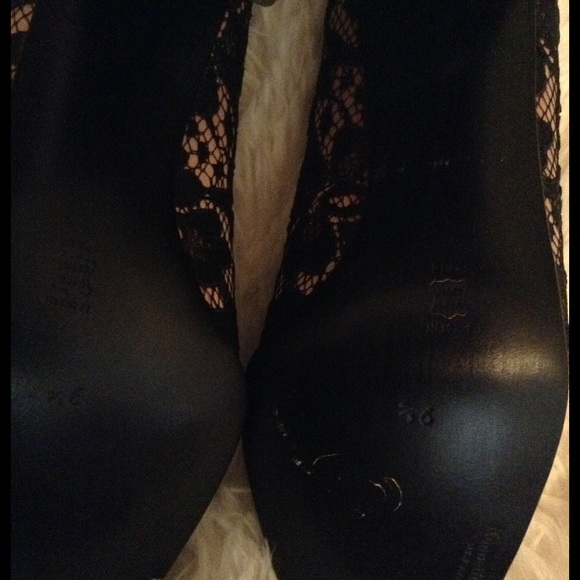 Vintage Kenneth Cole New York Heels - Picture 5 of 5