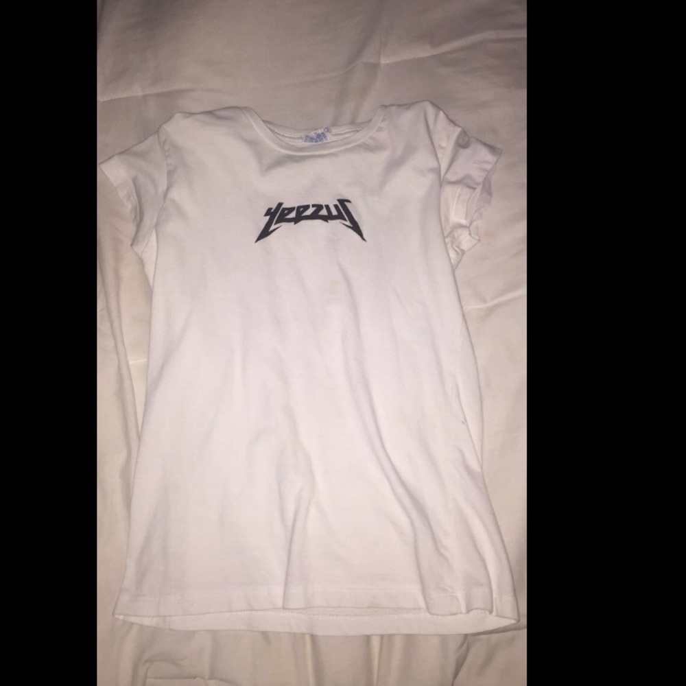 🌸Yeezus (yeezy) t-shirt brand new!!🌸