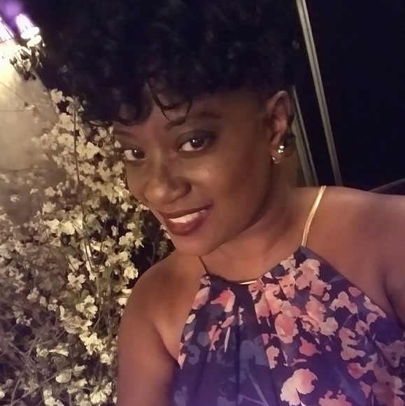 Meet your Posher, Michelle - Picture 2 of 4