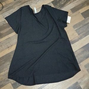 Lularoe classic tee