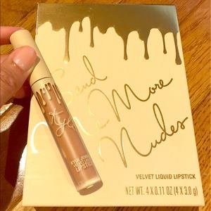 Kylie Cosmetics Vacation Collection Velvet Nude