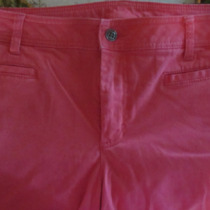 Lane Bryant pink capris