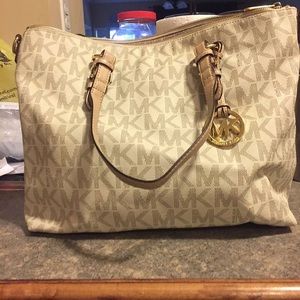 White/cream Michael Kors purse