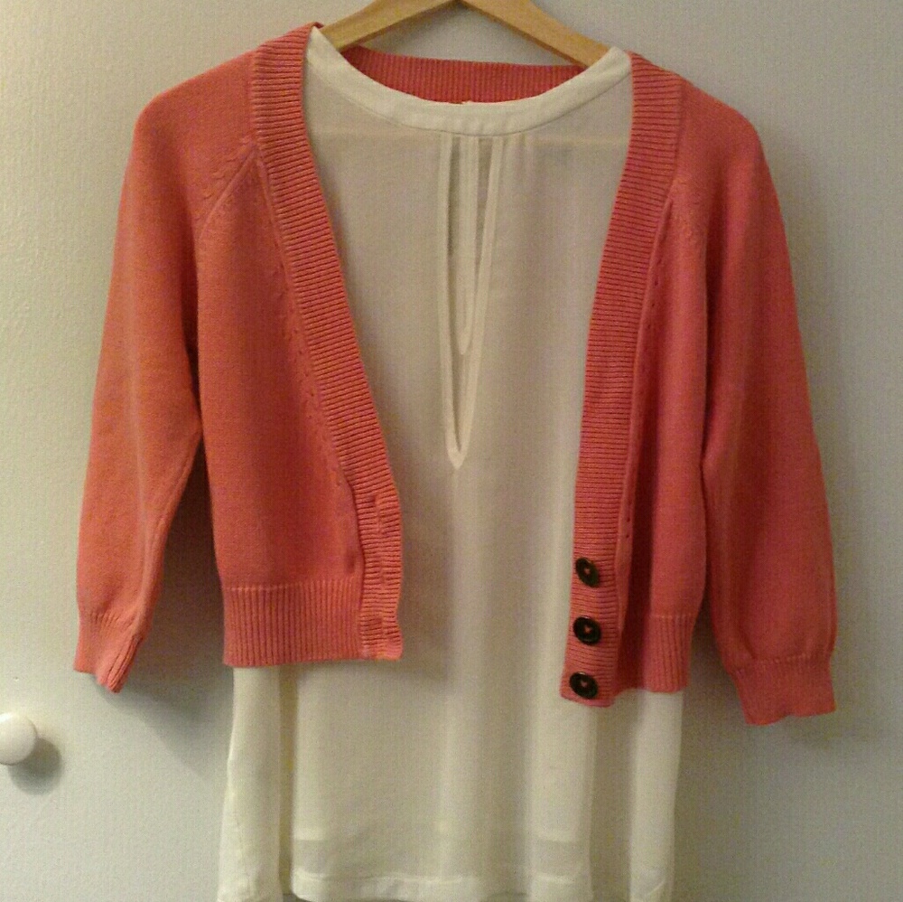 👋 Closing today!!Mango Cardigan