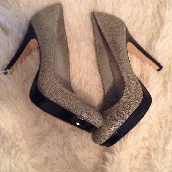 🎉Host Pick🎉Calvin Klein pumps - Picture 1 of 5