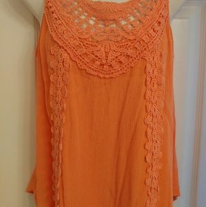 Sleeveless tank, stylish and fun