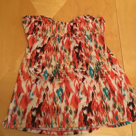 Halter top - Picture 2 of 2