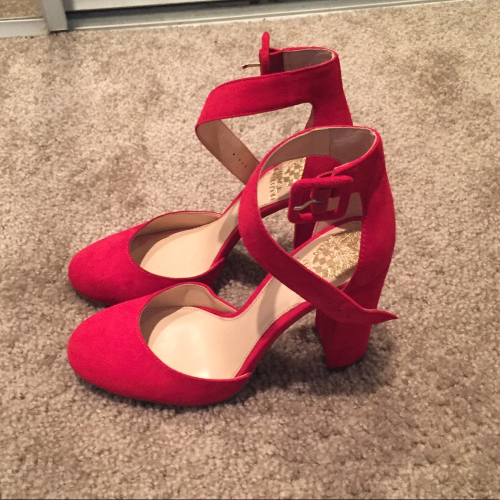 Red Vince Camuto heel size 5 1/2 worn once!
