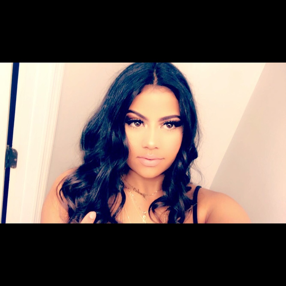 Meet your Posher, Jada