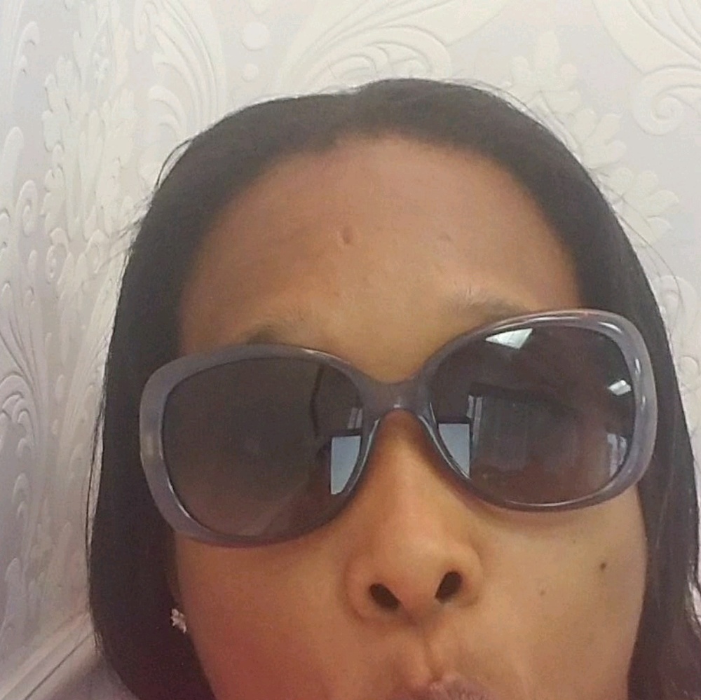 Meet your Posher, Tywana nicole