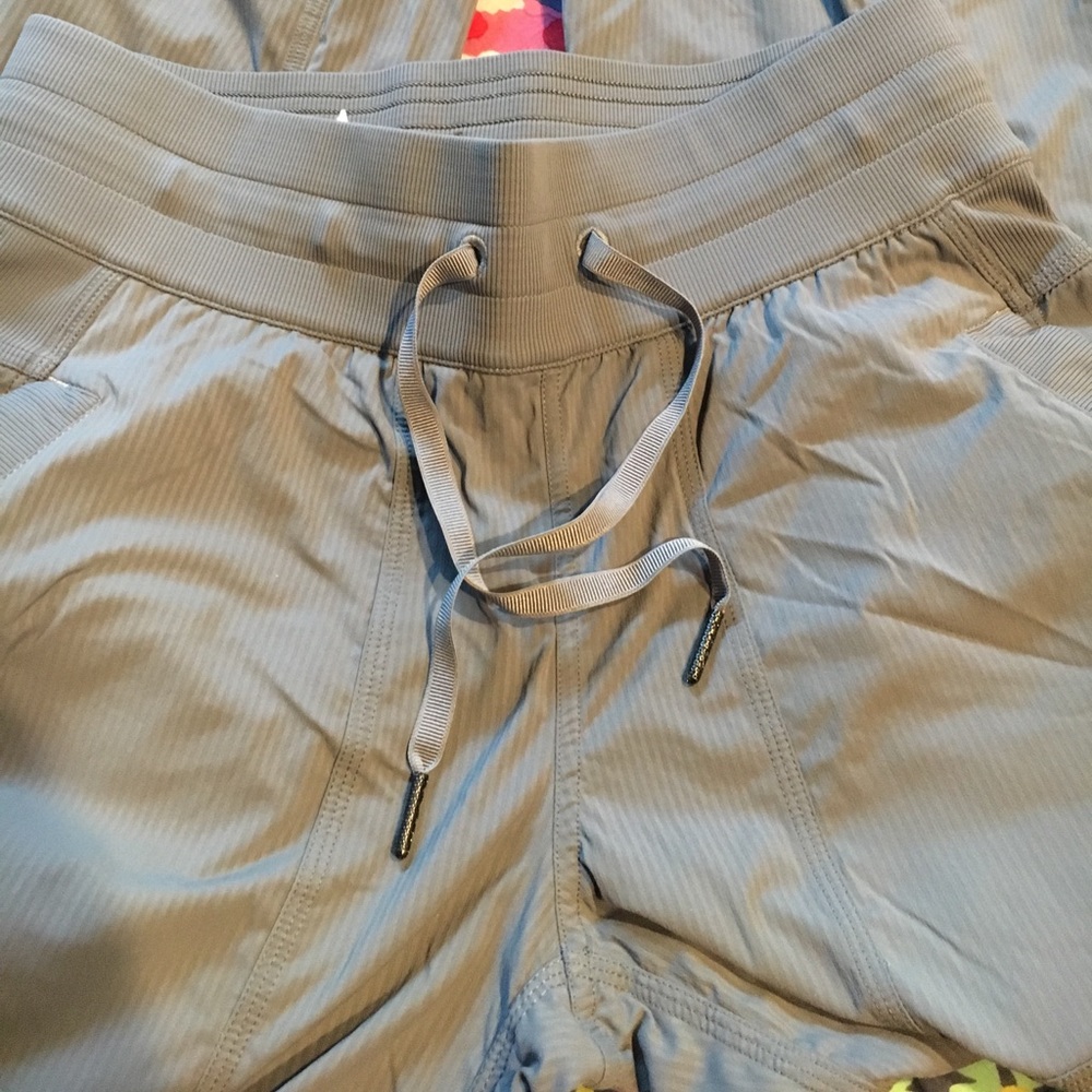 Lululemon dance pant with adjustable waist