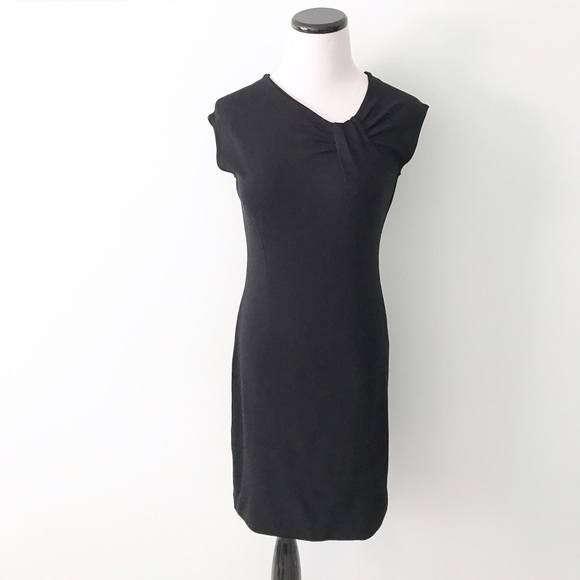 Ann Taylor Dresses & Skirts - ANN TAYLOR Black fitted Dress petite