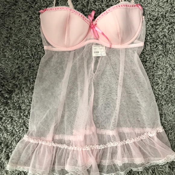 Frederick's of Hollywood Nightie - Picture 1 of 2