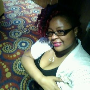 Meet your Posher, Shanta