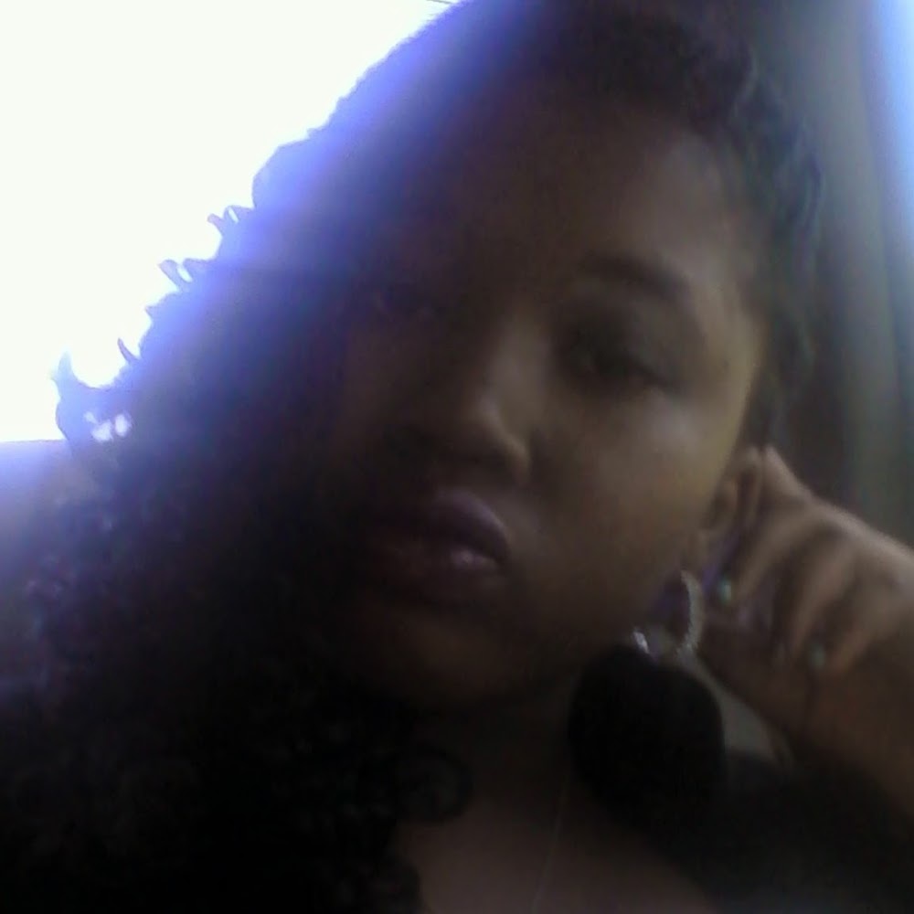 Meet your Posher, Anissa