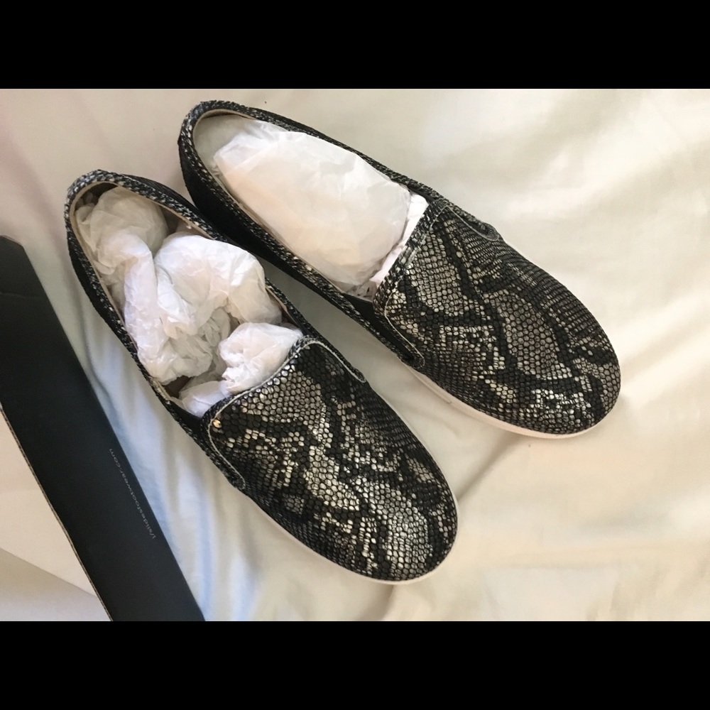 J slides brand new in box size 8