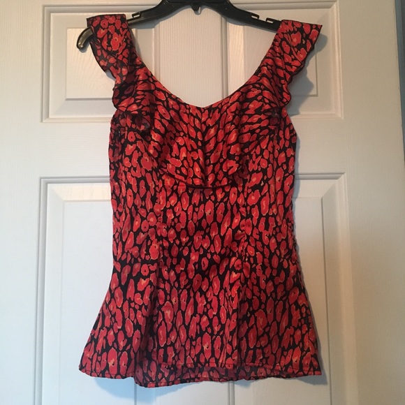 Flirty Ruffle Tank - Picture 3 of 4