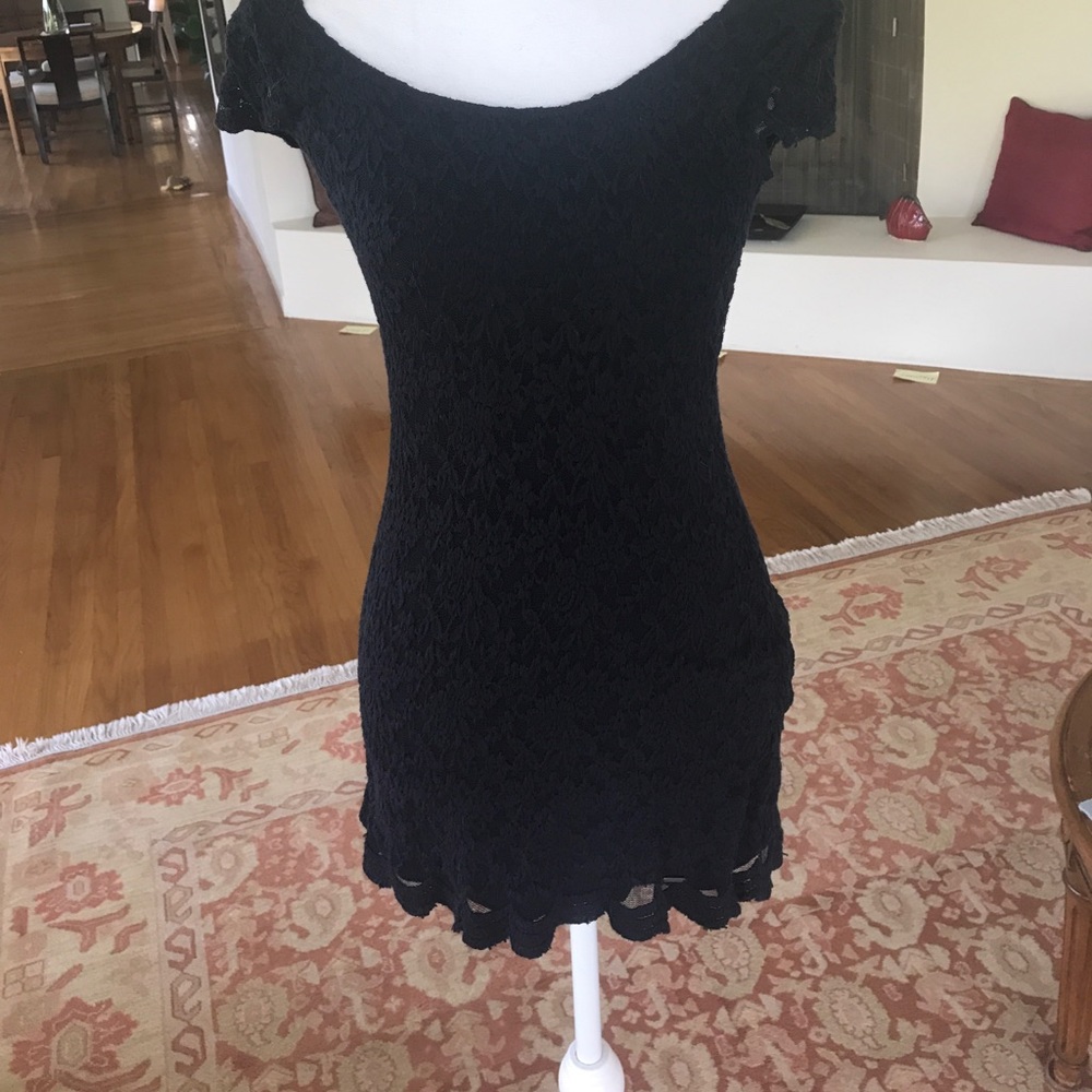 Abercrombie navy floral patterned dress