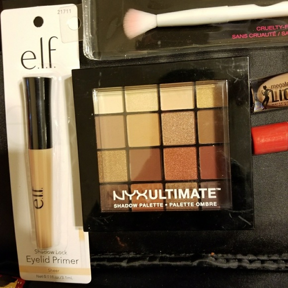 NYX ULTIMATE palette beauty set!!!! - Picture 2 of 3