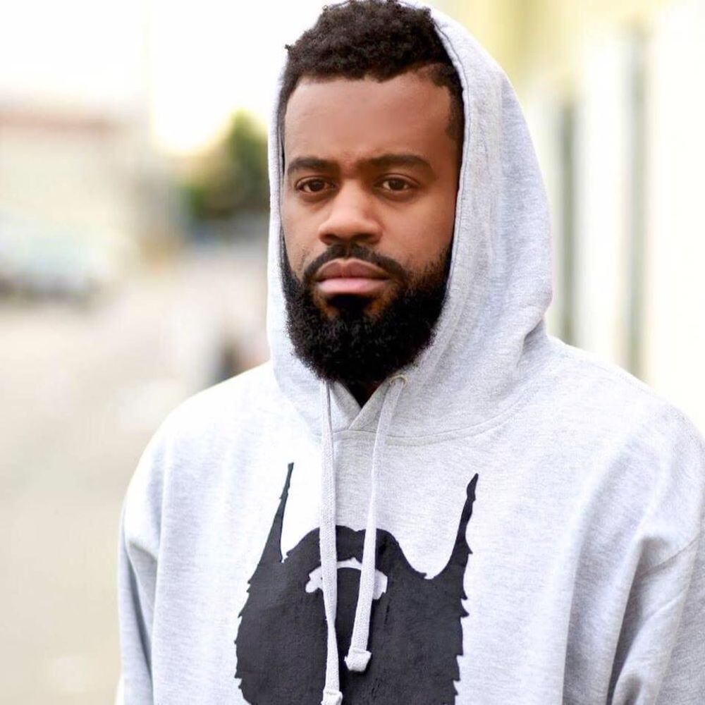 Meet your Posher, Akida