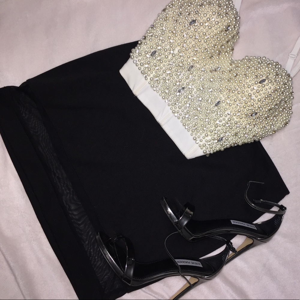 Skirt - Picture 2 of 3