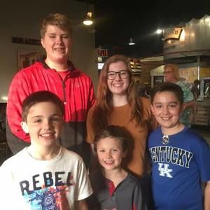 Meet your Posher, Camie