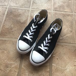 Black converse