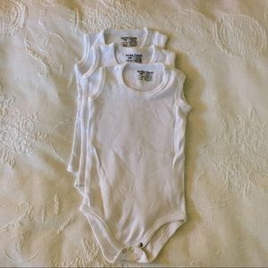 3 sleeveless onesies