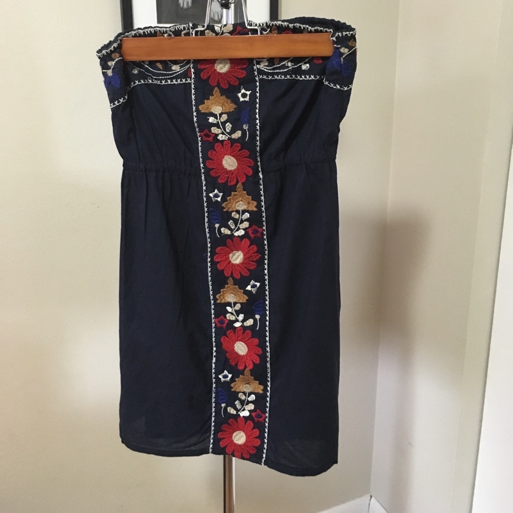 Forever 21 Strapless Flowered Dress