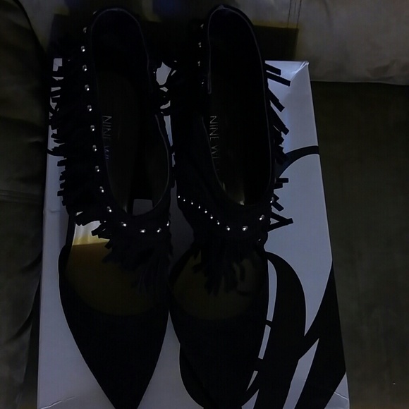 Shoes - Picture 3 of 3