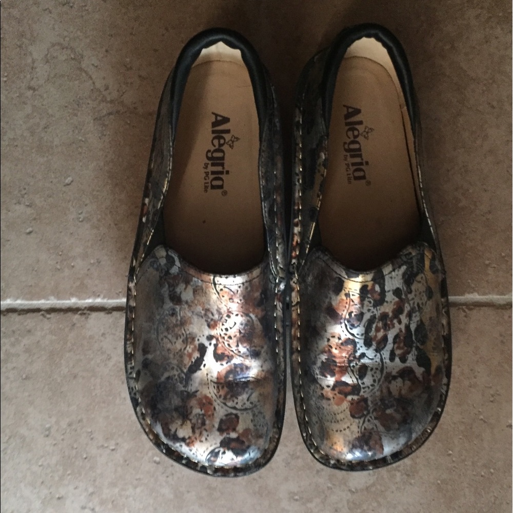 Algeria Shoes
