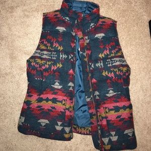 Patterned thick vest