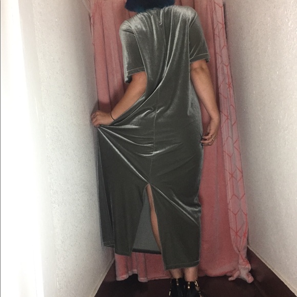 Velvet ?? - Picture 2 of 3